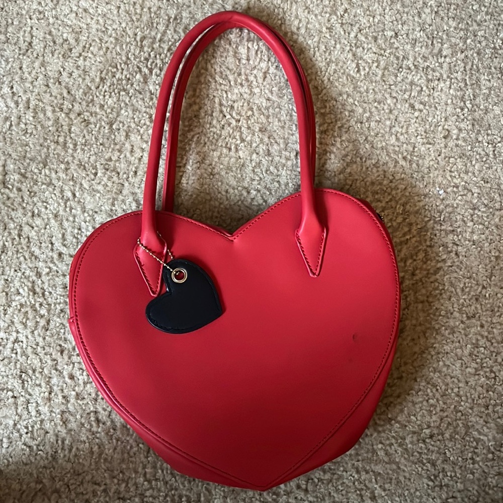 SHEIN heart shaped tote bag